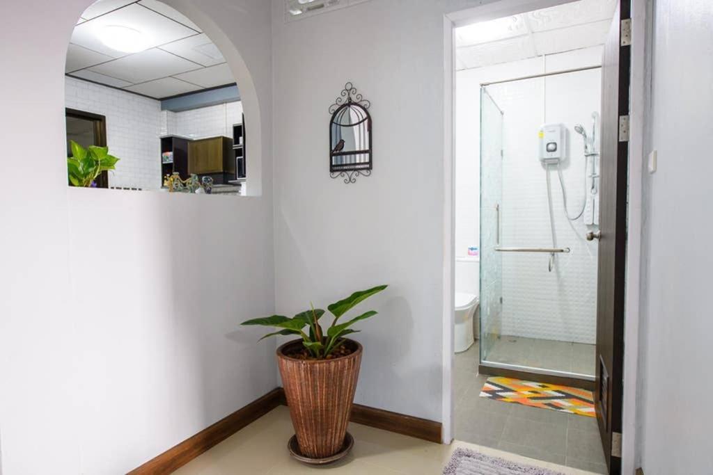 Bluebell House Hatyai - Cosy 3 Bedrooms For 10 Pax - 9 Mins Drive To Lee Grd Hong-sziget Kültér fotó