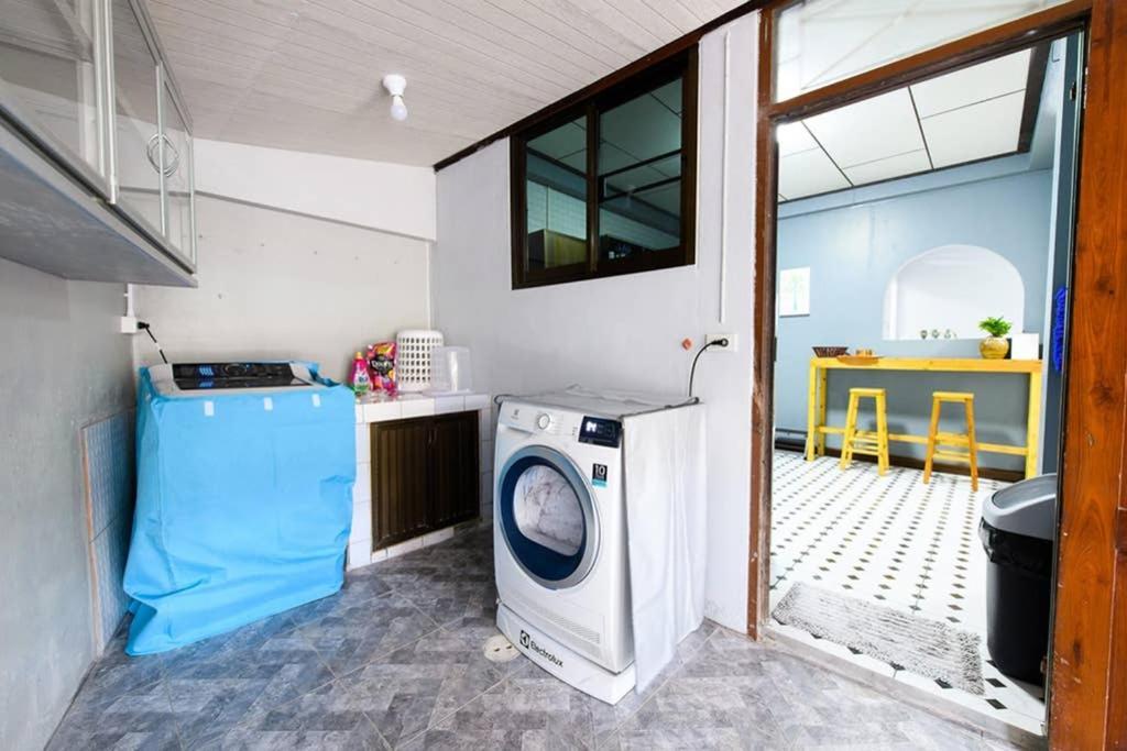 Bluebell House Hatyai - Cosy 3 Bedrooms For 10 Pax - 9 Mins Drive To Lee Grd Hong-sziget Kültér fotó